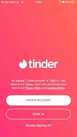 Tinder-App registration form